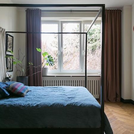Dark Blue Apartment ワルシャワ エクステリア 写真