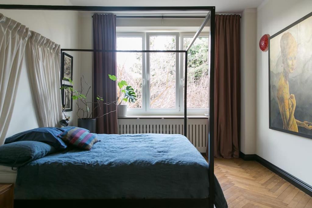 Dark Blue Apartment ワルシャワ エクステリア 写真